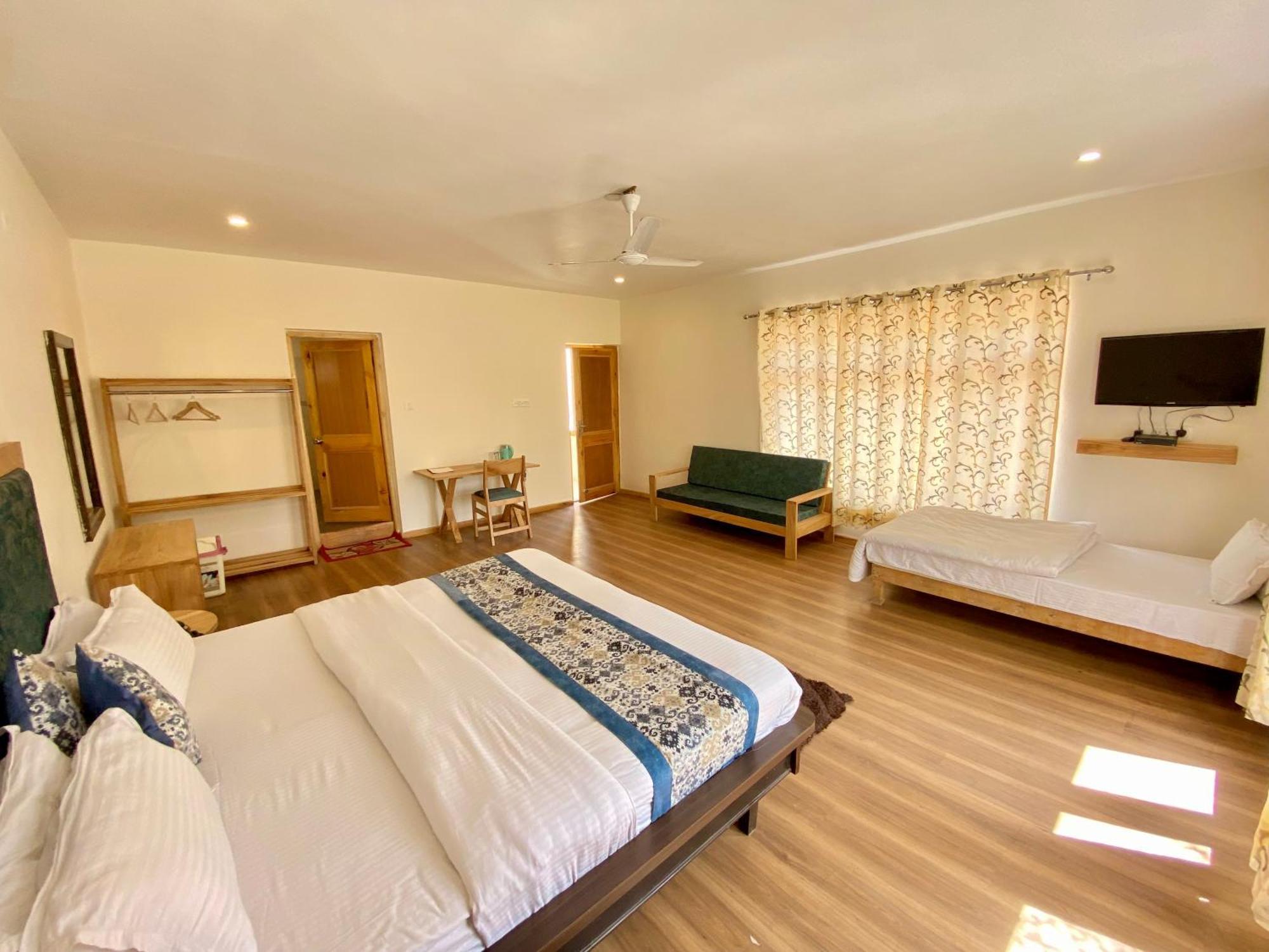 Hotel Palam Hills レー エクステリア 写真